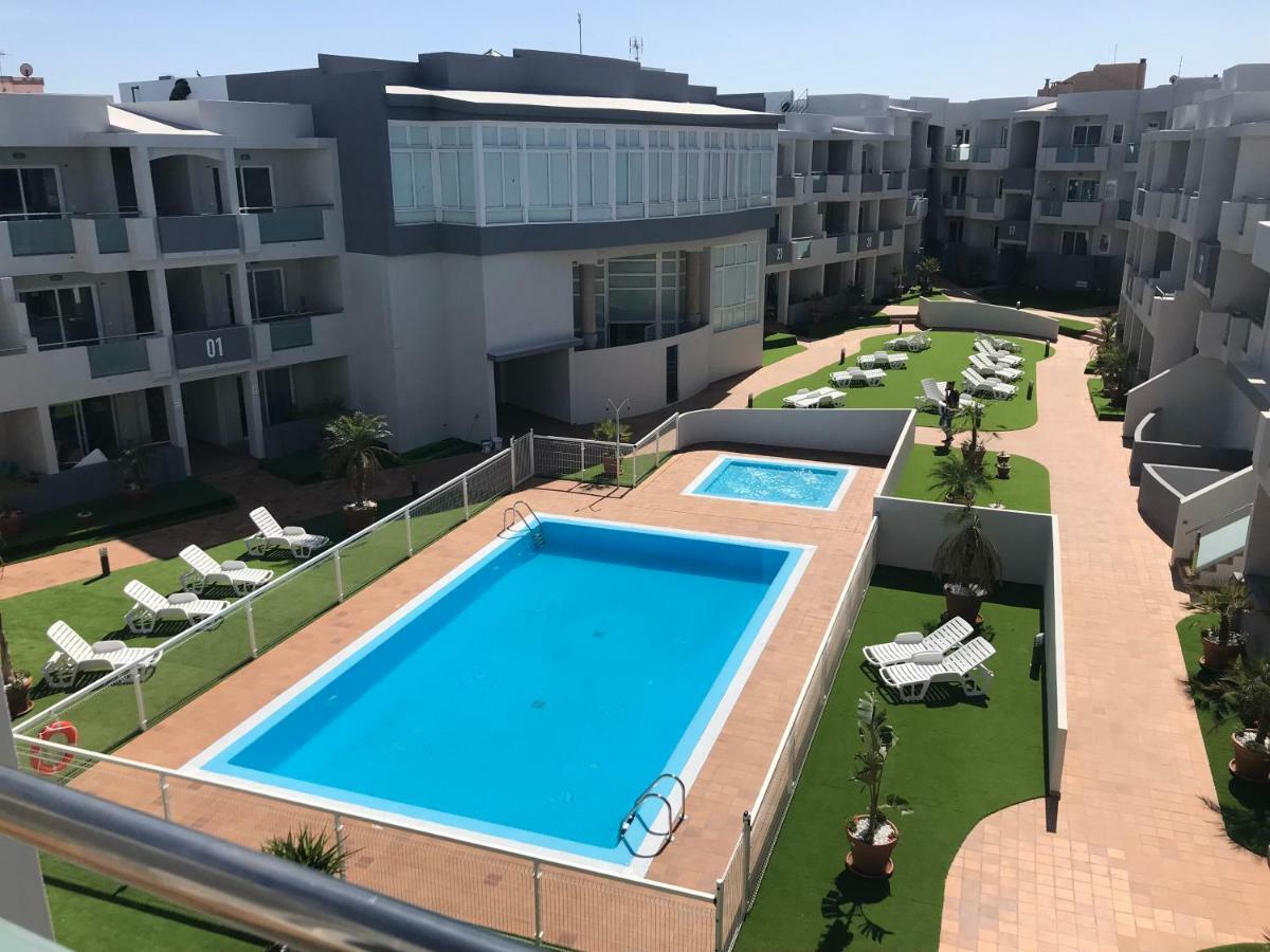 Luxury Apartment คอร์ราเลโฮ ภายนอก รูปภาพ
